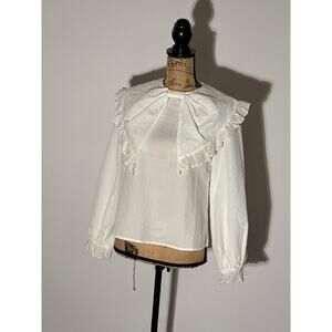 NWOT Sister Jane Heathered Ribbon White Top with Pearl Clasp | Small